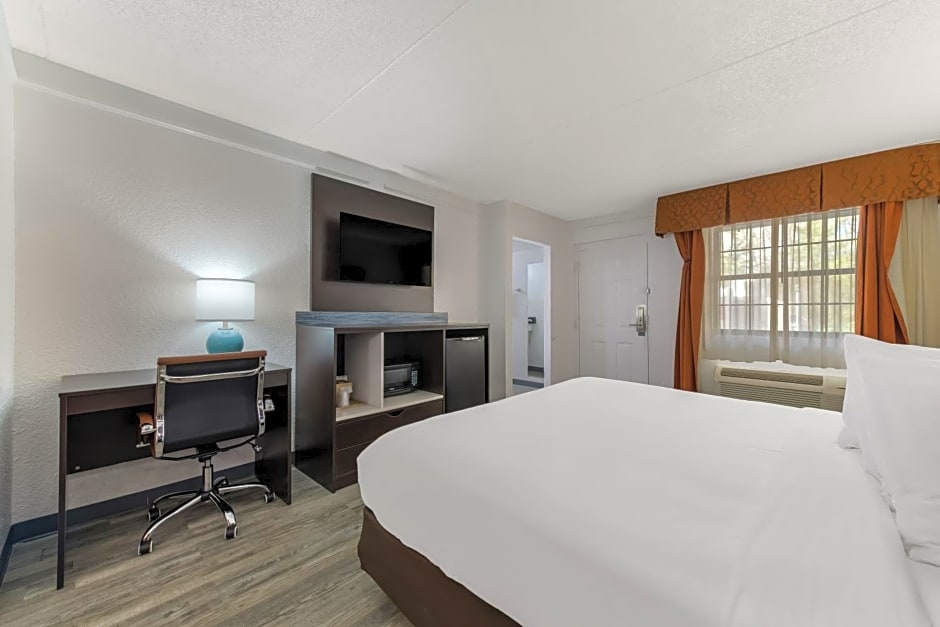 Quality Inn & Suites Charlotte Airport