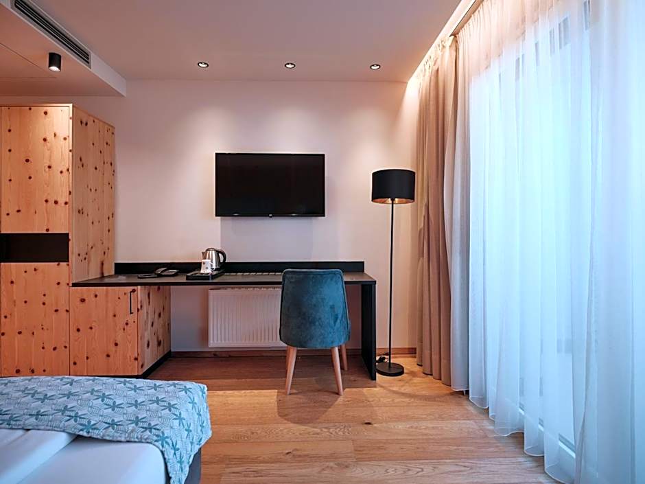 Cityhotel Goldener Adler B&B