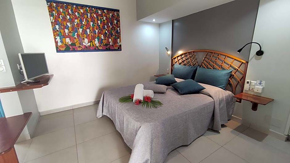 Photo 1 of 13 of Junior Suite, Garden View