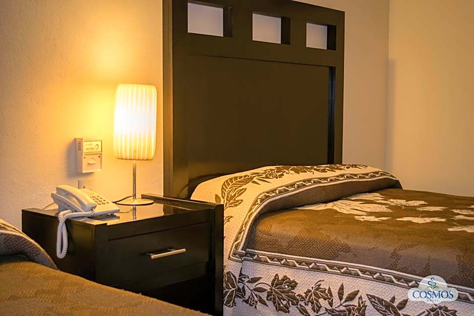Hotel Cosmos