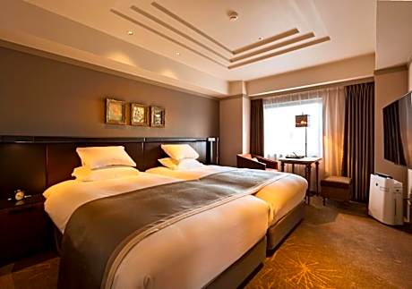 Suite with Club Lounge Access - Dinner and Breakfast Included - Tenpuran Kaiseki Course - Non-Smoking