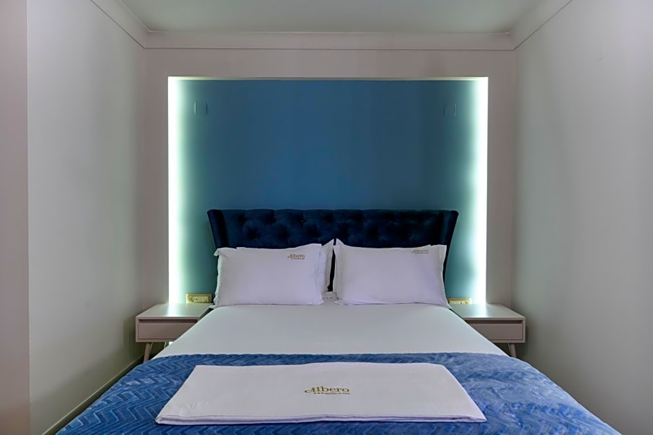 Álbero Hotel