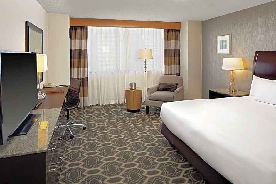 DoubleTree by Hilton Tulsa Downtown