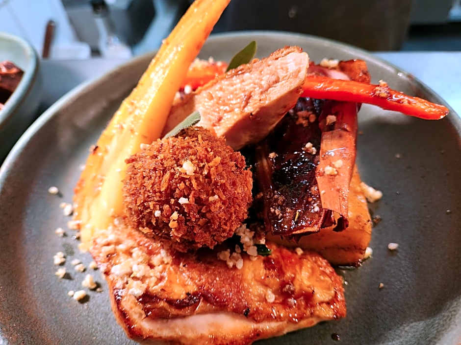 The Swan - A Colombo Edition Hotel