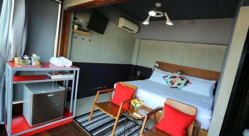 Chic Chiangkhan Hotel