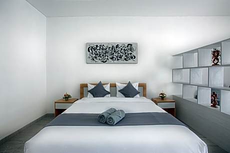 Upper Floor Deluxe King Room