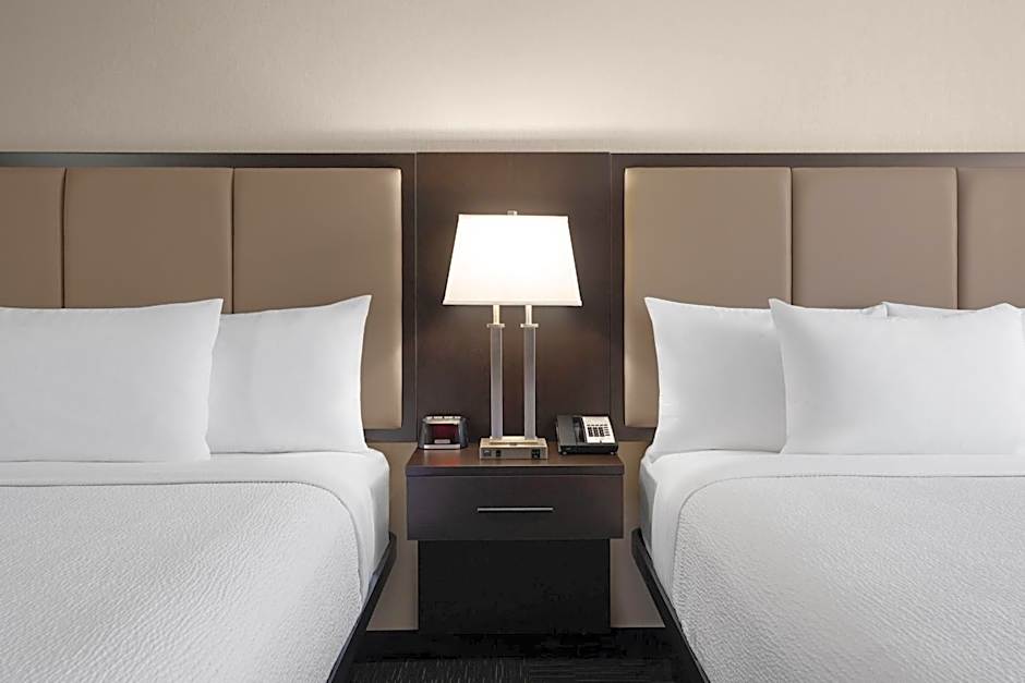 Ramada by Wyndham Saskatoon