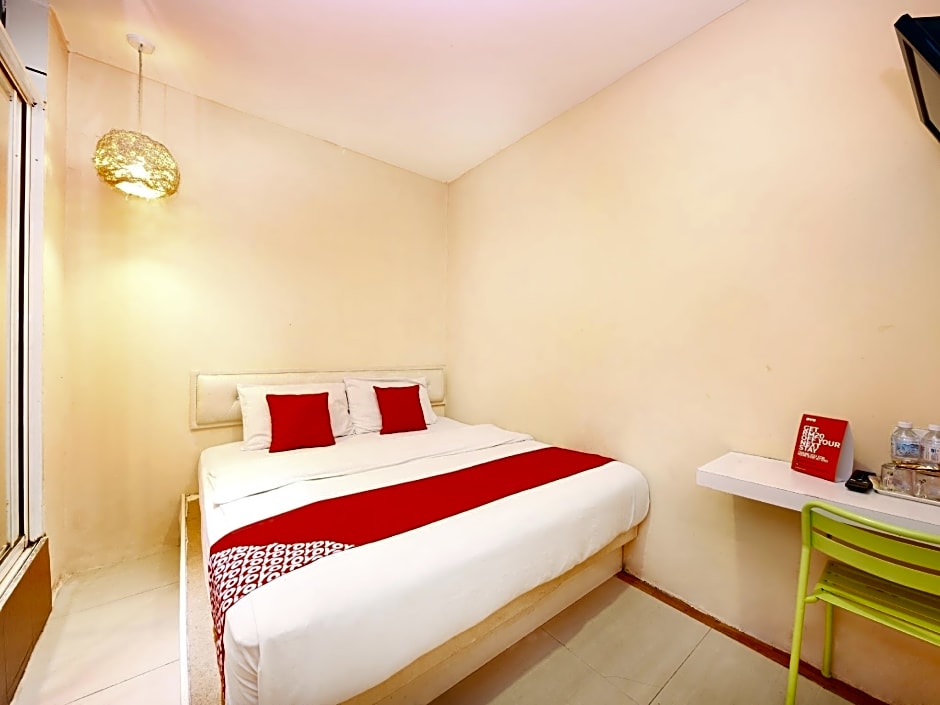 OYO 479 the green hotel