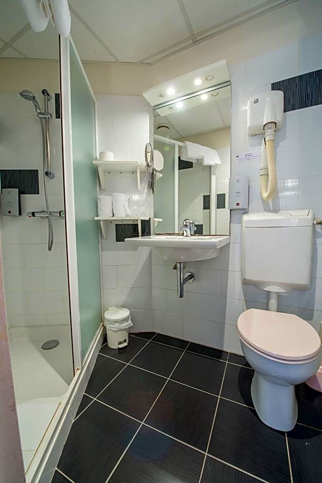 Logis Hôtels - Hôtel et Restaurant Les Voyageurs