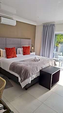 Standard Double or Twin Room with Garden View