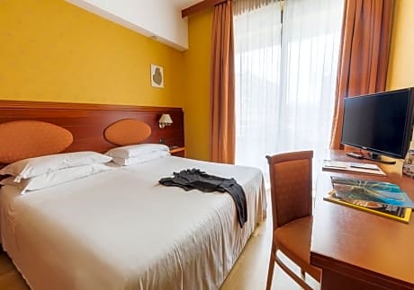 Double or Twin Classic with Balcony City View