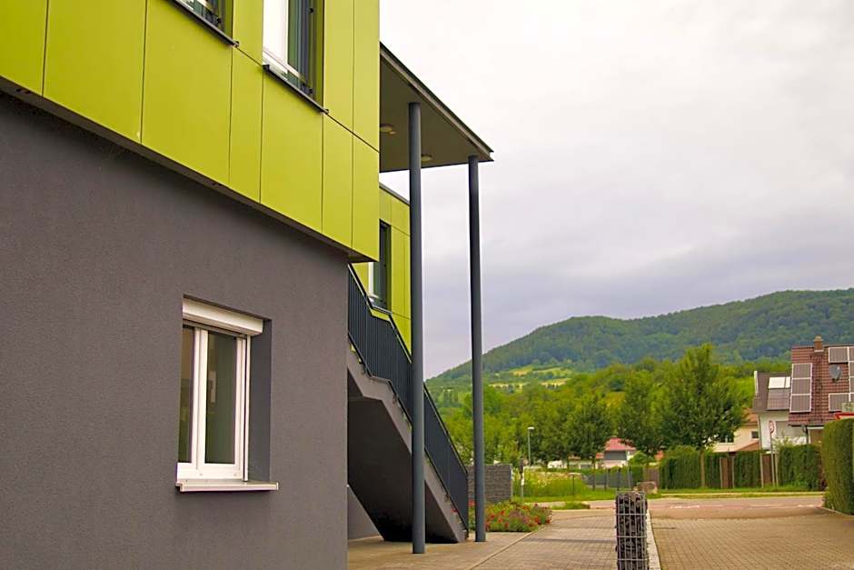 B&B Outlet Hotel - Metzingen - Bad Urach - Free Parking
