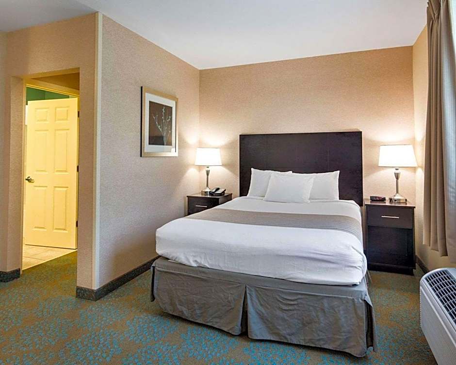 Stafford Suites by IHG