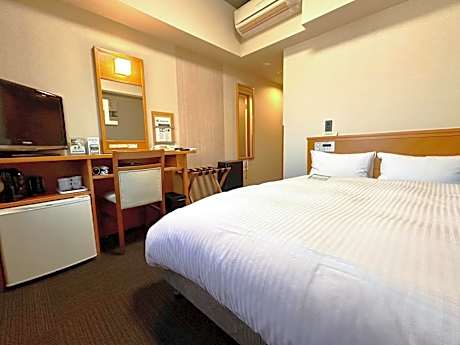 Double Room with Small Double Bed - Non-Smoking