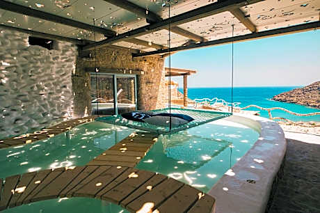 Rebel Souls Heart Pool One Bedroom Suite