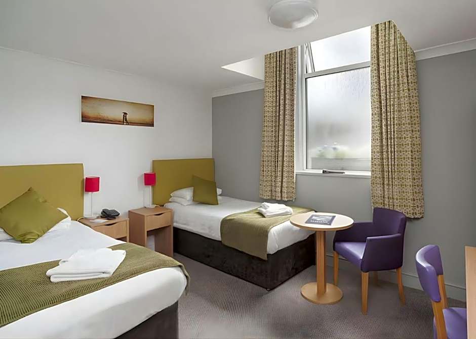 The Carlton Hotel