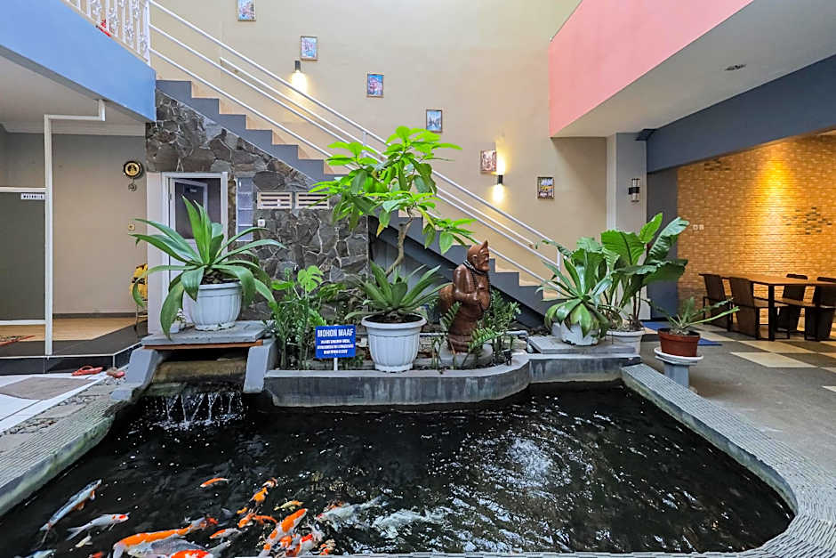 RedDoorz Plus @ Swun Stay Raya Langsep