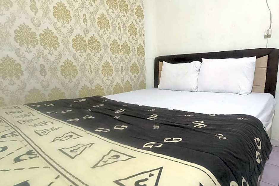 Fortuna Hotel RedPartner Near Exit Tol Paiton