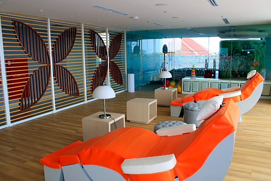 HARRIS Hotel & Conventions Solo