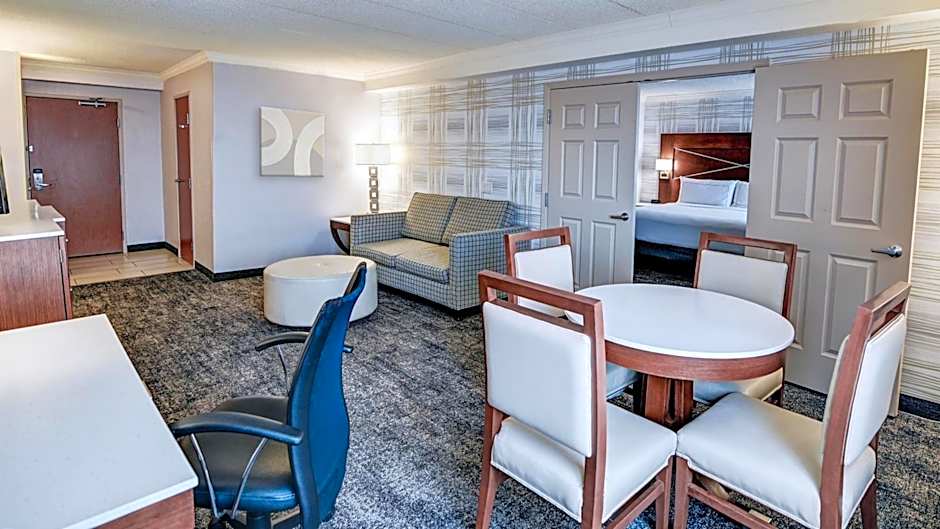 DoubleTree by Hilton Madison Downtown