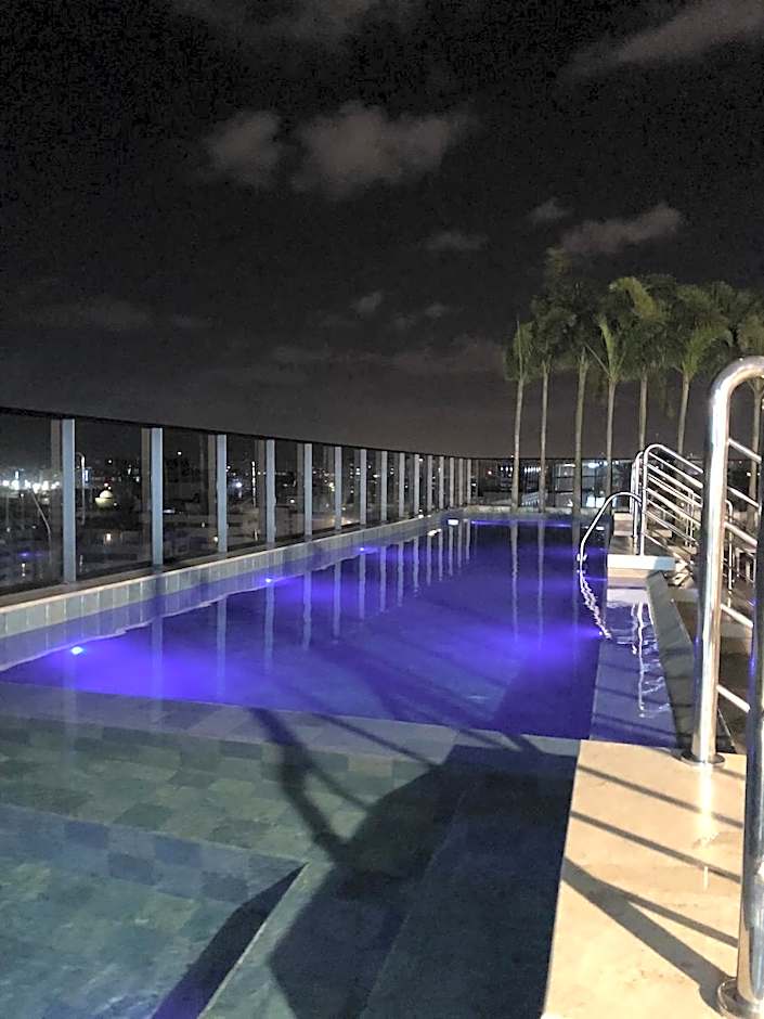 TIME - 718 · TIME - Luxo e sofisticação na praia de Ponta Verde