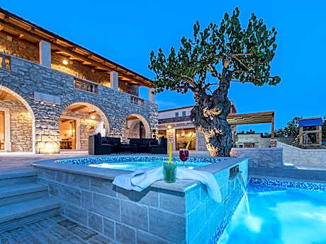 Villa in Sukosan with Pool near the Sea