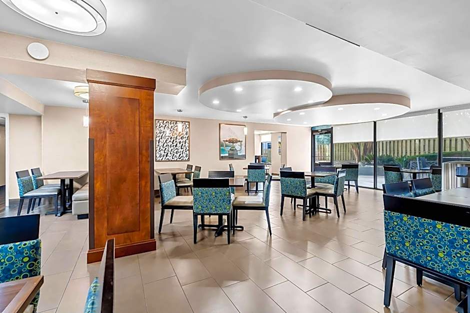 Comfort Inn University