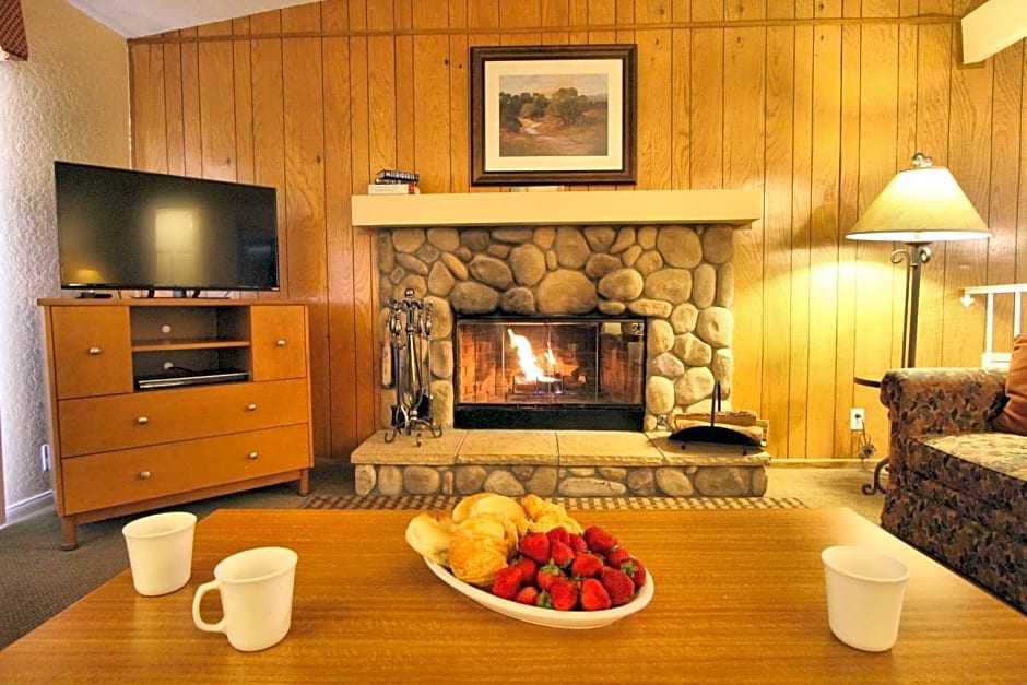 Lake Arrowhead Chalets – Lake Arrowhead, CA