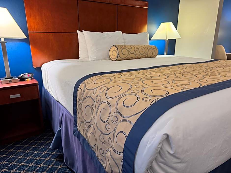 Baymont by Wyndham McComb