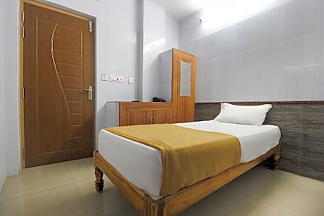 Hotel O Jks Deluxe Lodge