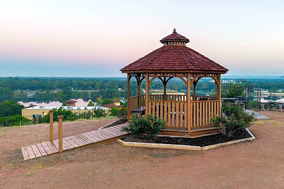 La Quinta Inn & Suites by Wyndham Marble Falls