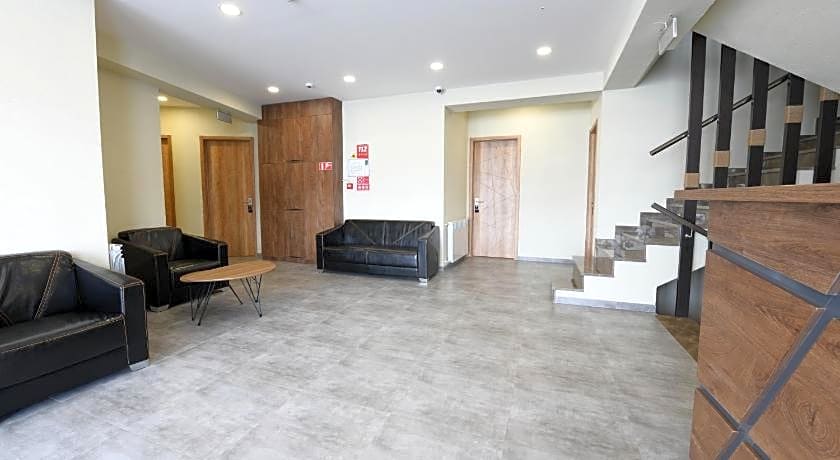 Ereto Hotel by SnowTime