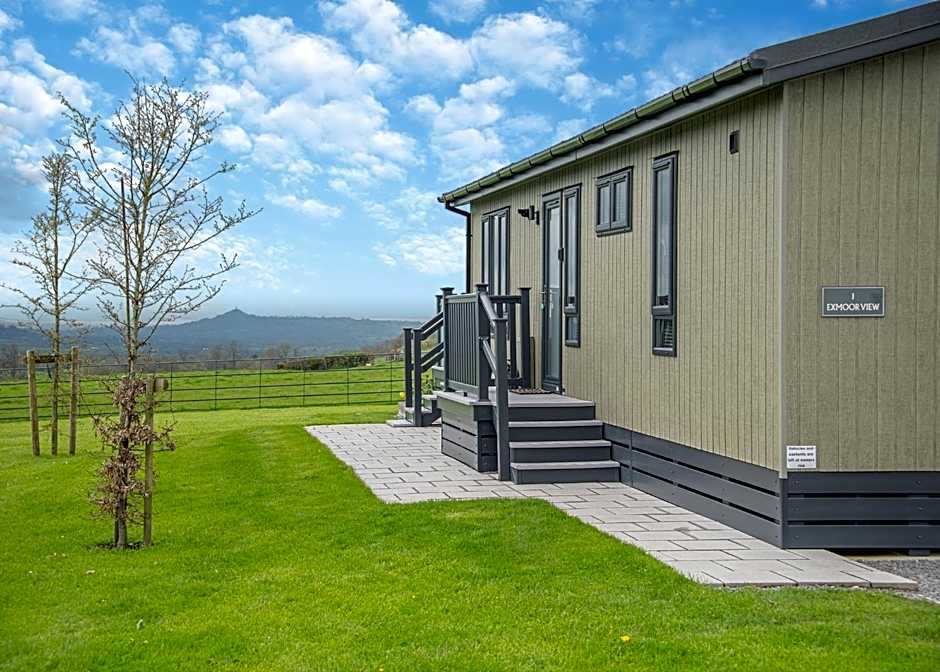 Midsomer Lodges