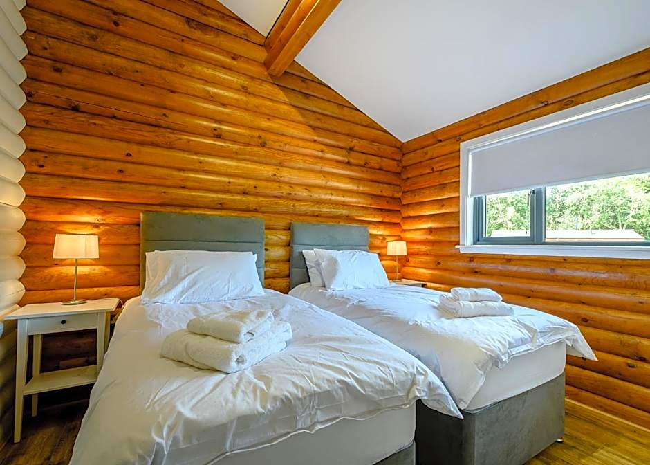 Gadgirth Estate Lodges