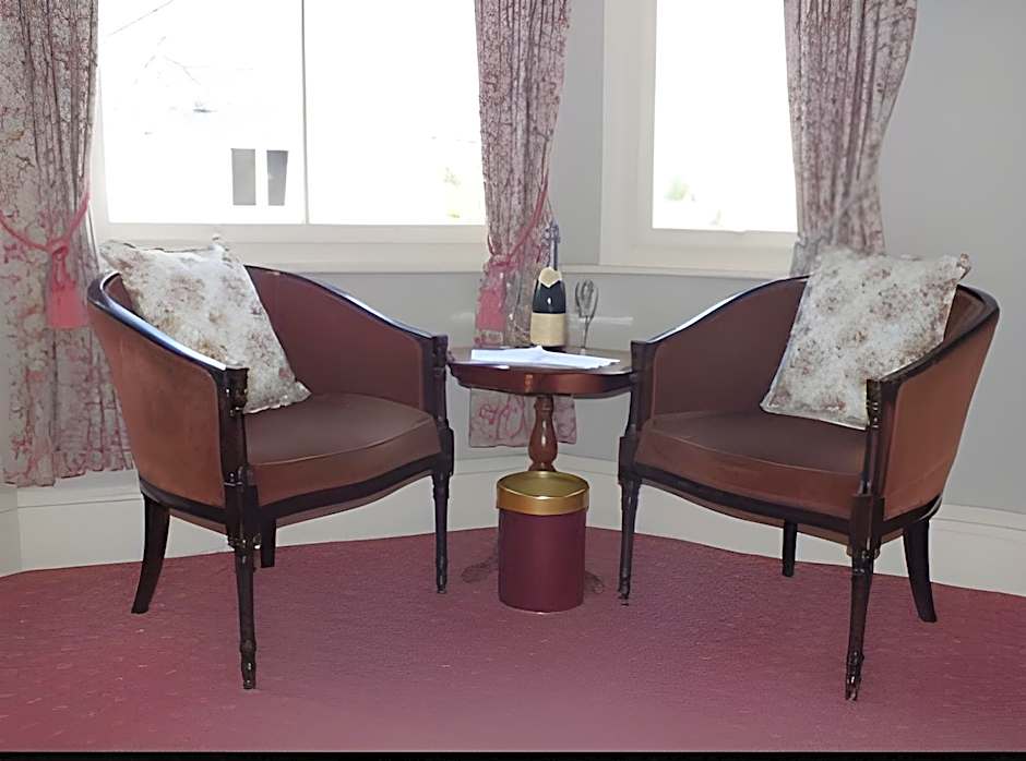 The Moelwyn Hotel & Restaurant