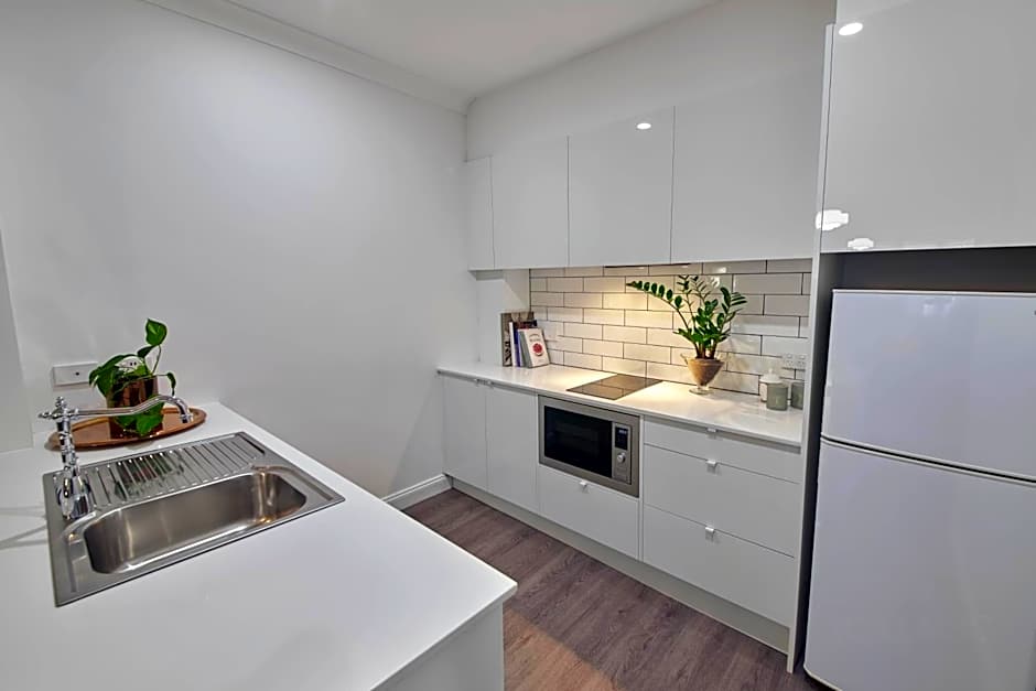 Adelaide Mansions Apartments