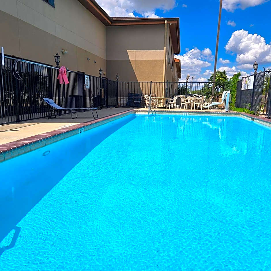 Karnes City Lodge