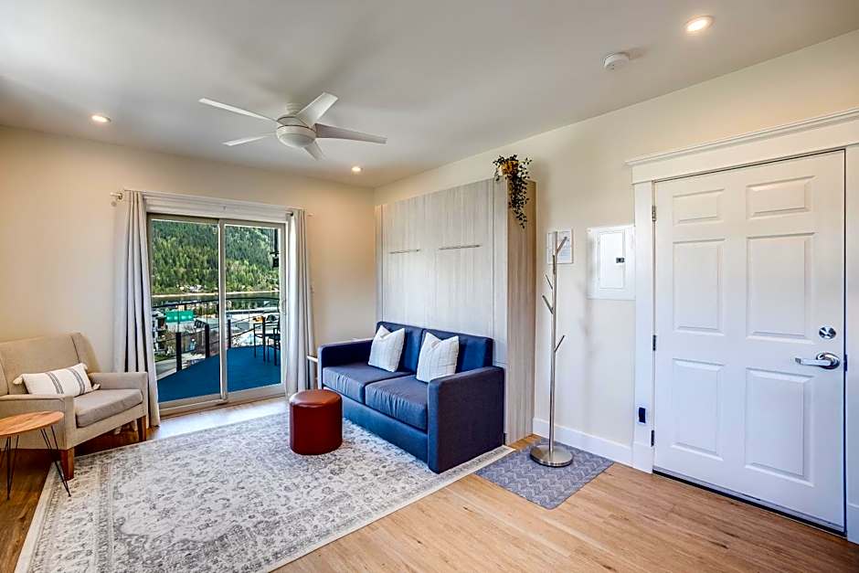 Stirling All Suites Hotel
