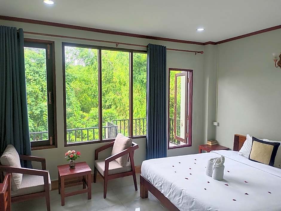 Vangvieng Dokchampa Resort