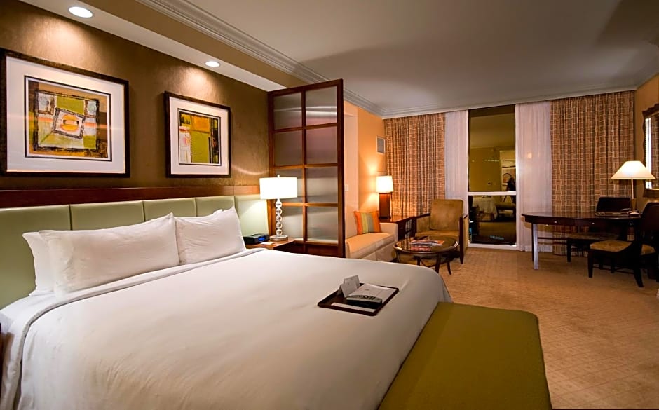 The Signature at MGM Grand - All Suites