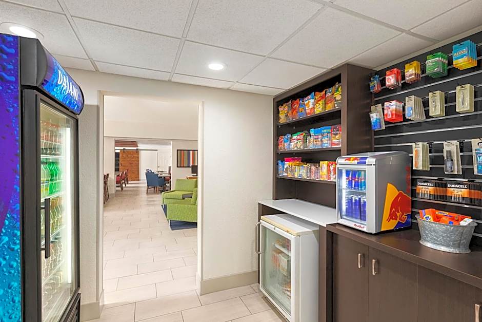 Holiday Inn Express and Suites Sarasota East By IHG