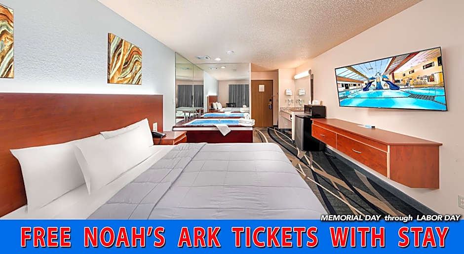 Grand Marquis Waterpark Hotel & Suites