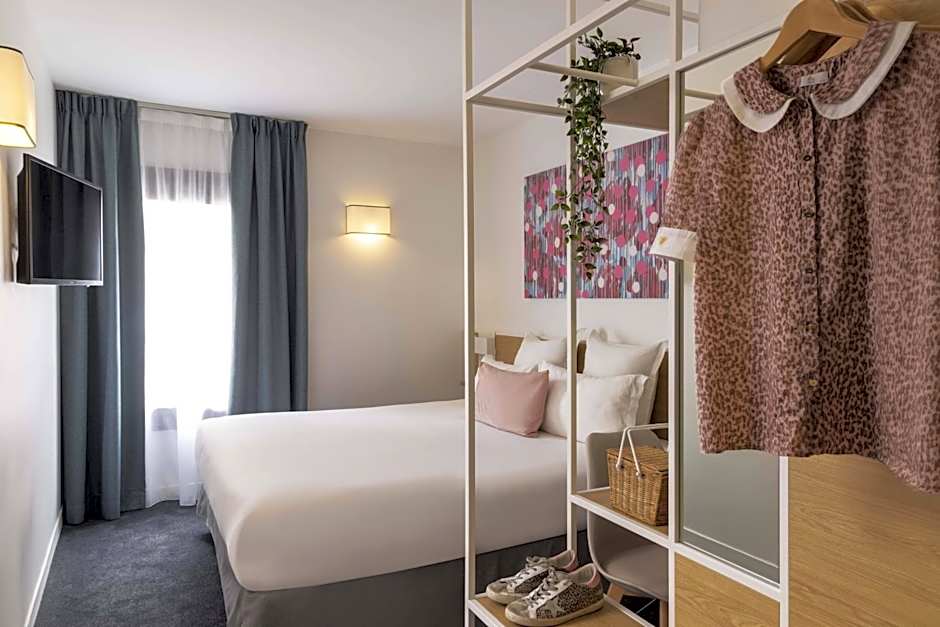 Hotel Paris Louis Blanc