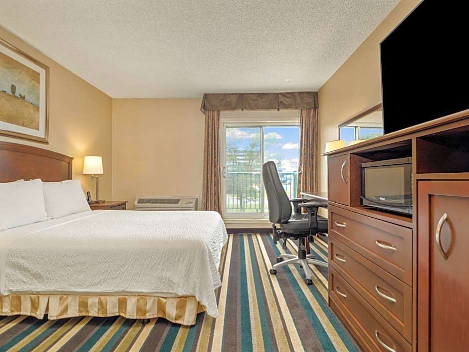 Holiday Inn Conference Centre Edmonton South By IHG