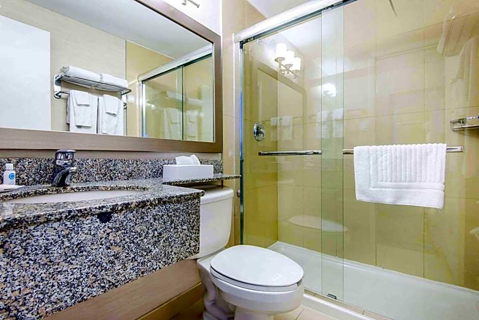 Comfort Inn & Suites Collingwood