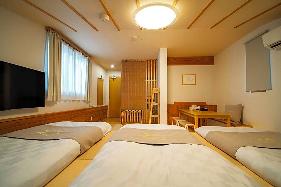 Onya Tachibana – Kyoto, IL