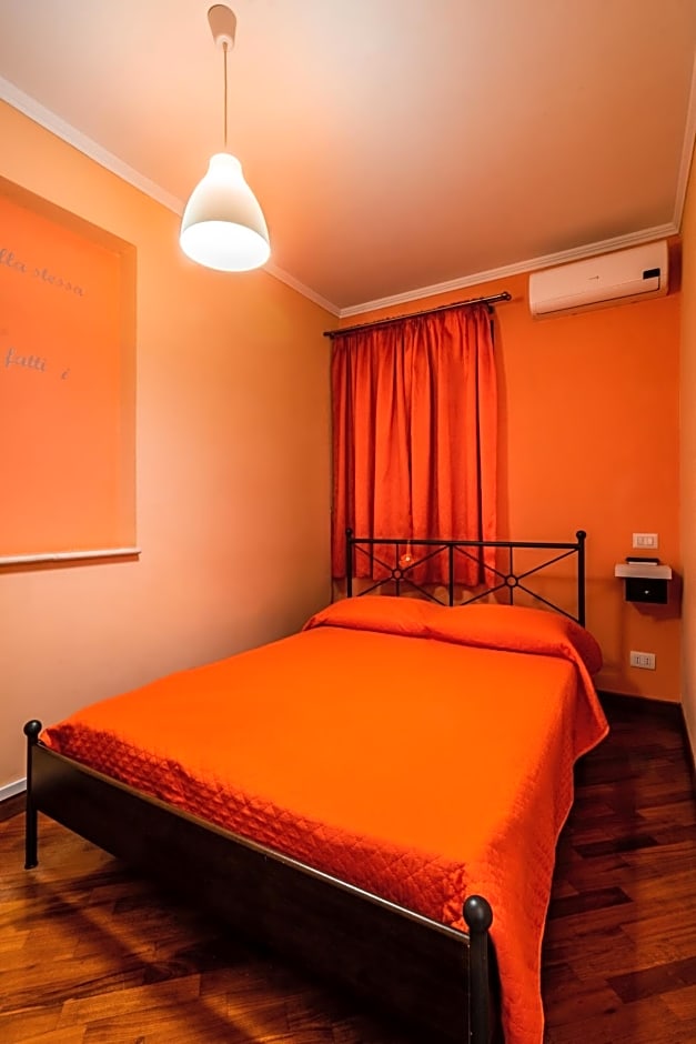 Il Bacio e La Nocciola