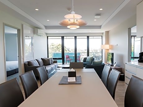 LYNDHURST (2 BEDROOM)