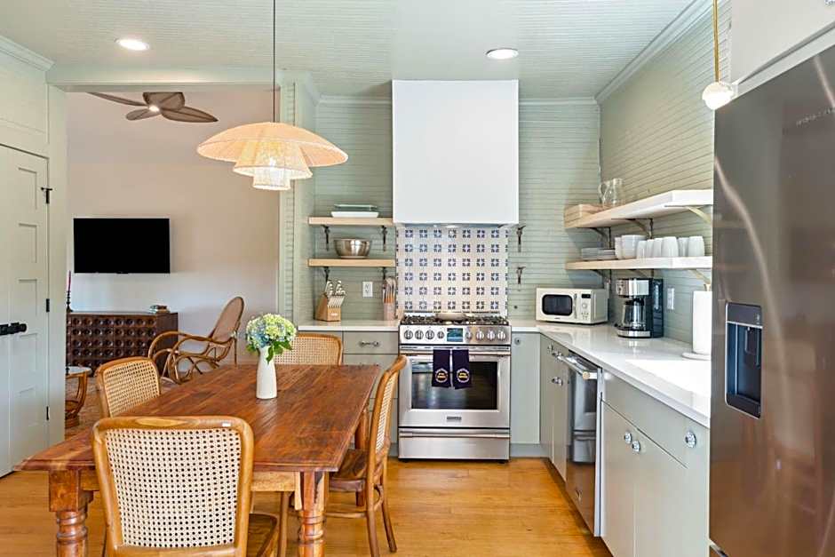 The Starlight Motor Inn