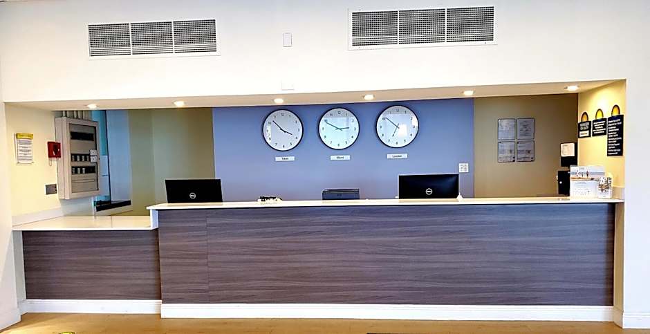Days Inn by Wyndham Titusville Kennedy Space Center